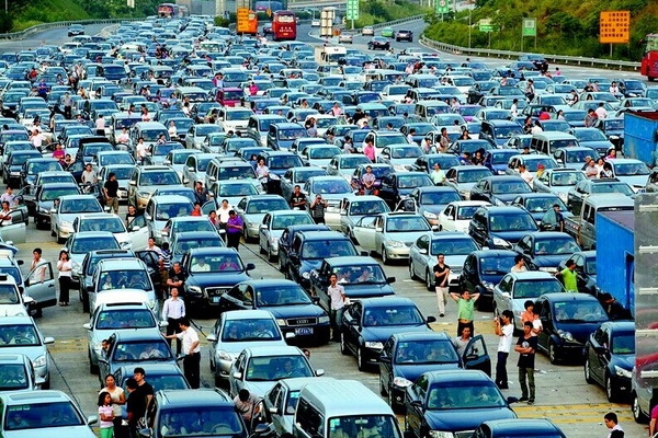 國(guó)慶歸來(lái),良辰有100種理由讓您備一個(gè)汽車啟動(dòng)電源!
